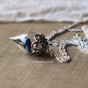 Beauty and the beast rose necklace clearance